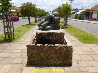 Monumento Negrinho do Pastoreio (01/2013)