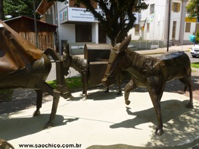 Monumento em Homenagem aos Tropeiros - Janeiro/2013